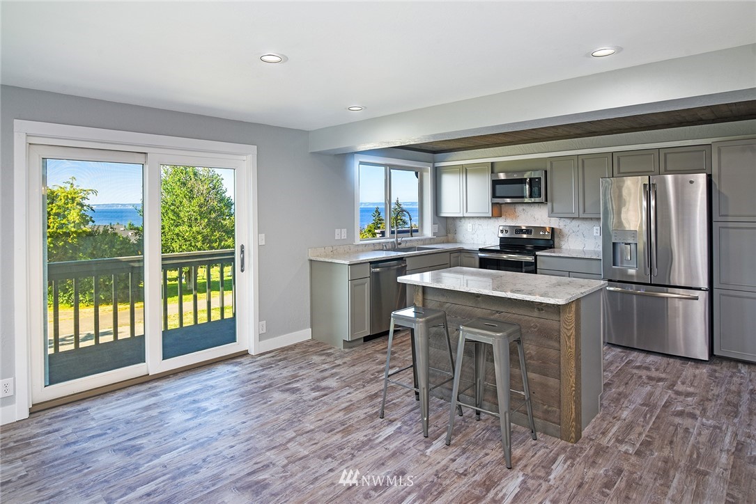 23740 Seatter Road Northeast Kingston, WA 98346 - Photo 12 of 38 Gallery Image 12