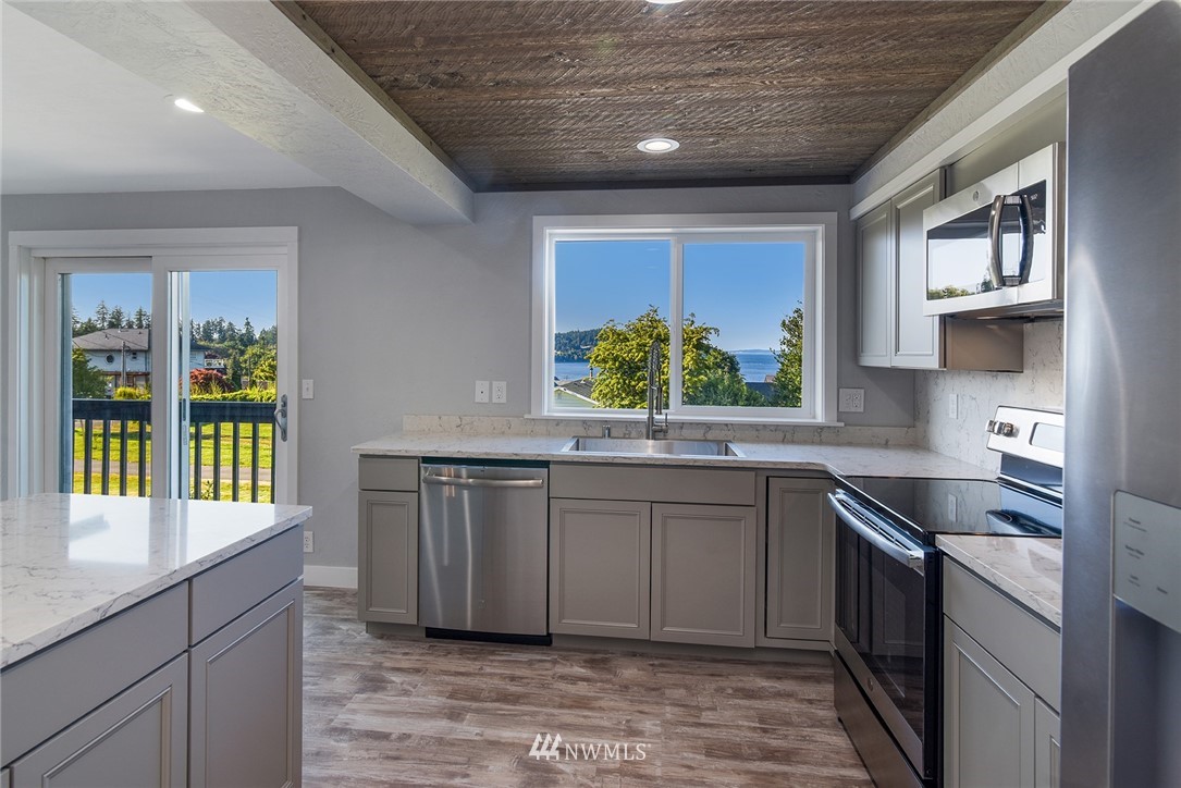 23740 Seatter Road Northeast Kingston, WA 98346 - Photo 13 of 38 Gallery Image 13