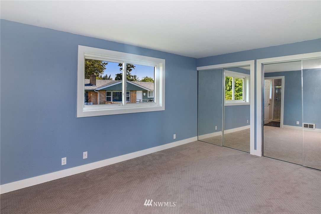 23740 Seatter Road Northeast Kingston, WA 98346 - Photo 22 of 38 Gallery Image 22