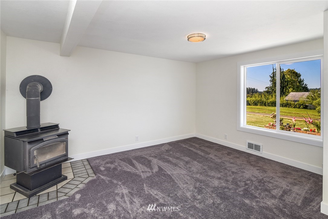 23740 Seatter Road Northeast Kingston, WA 98346 - Photo 32 of 38 Gallery Image 32