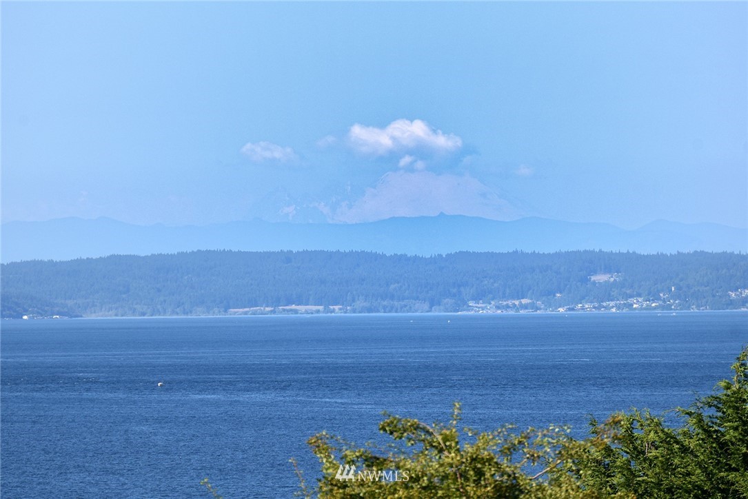 23740 Seatter Road Northeast Kingston, WA 98346 - Photo 10 of 38 Gallery Image 10