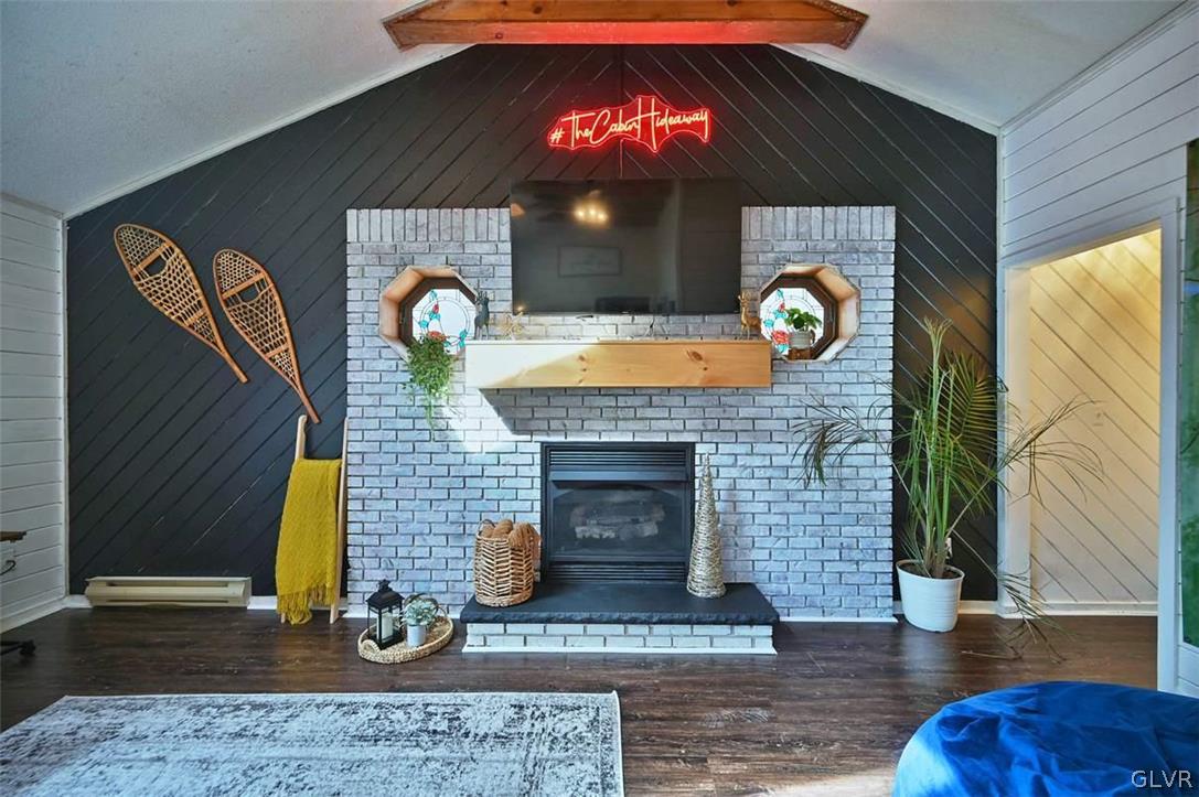 7 Ridgewood Court Lake Ariel, PA 18436 - Photo 22 of 43 Living room fireplace