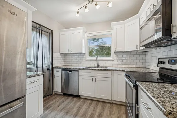 $2,800 | 1206 East Crenshaw Street, Tampa, FL 33604