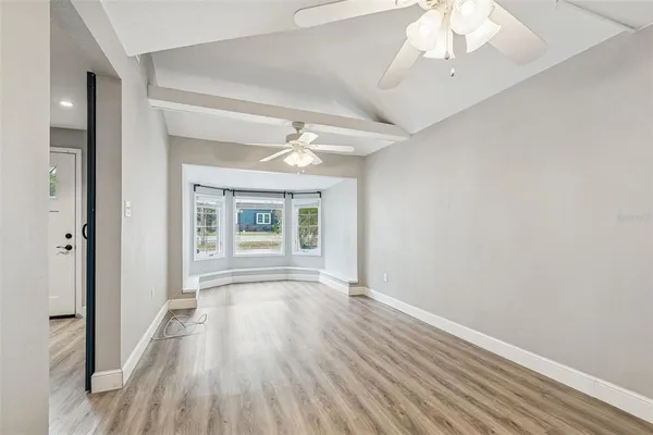 $2,800 | 1206 East Crenshaw Street, Tampa, FL 33604