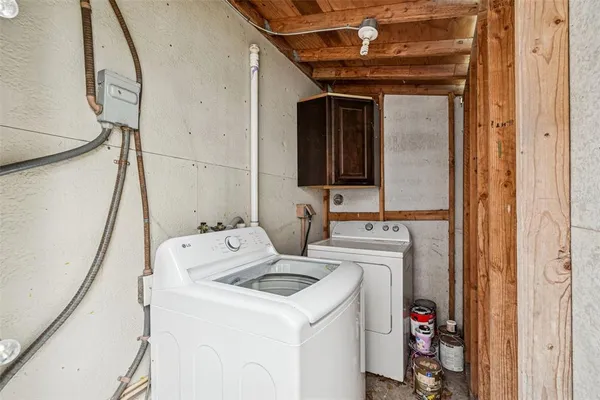 $2,800 | 1206 East Crenshaw Street, Tampa, FL 33604