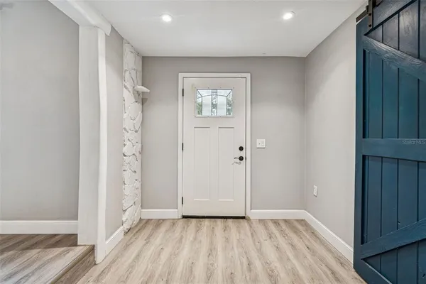 $2,800 | 1206 East Crenshaw Street, Tampa, FL 33604