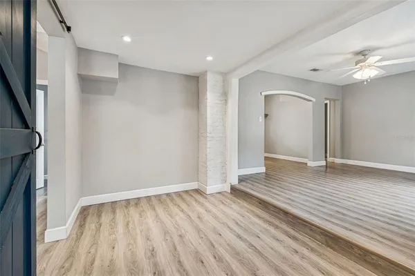 $2,800 | 1206 East Crenshaw Street, Tampa, FL 33604