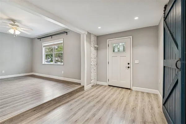 $2,800 | 1206 East Crenshaw Street, Tampa, FL 33604