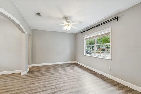 $2,800 | 1206 East Crenshaw Street, Tampa, FL 33604