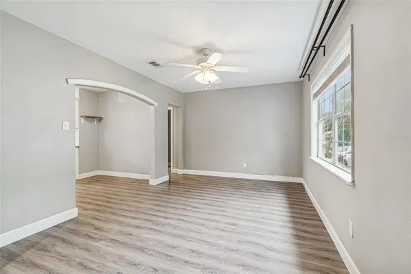 $2,800 | 1206 East Crenshaw Street, Tampa, FL 33604