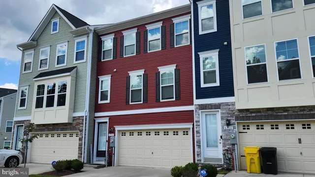 $555,000 | 8334 Amber Beacon Circle, Millersville, MD 21108