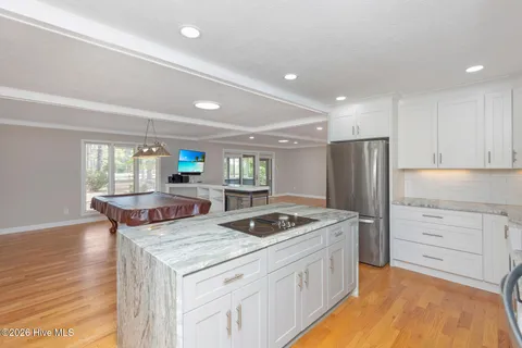 $449,900 | 111 Somerset Lane, Seven Lakes, NC 27376