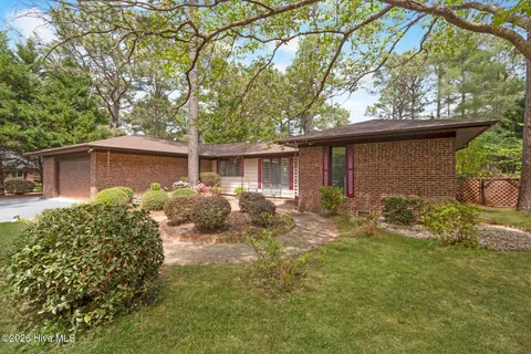 $449,900 | 111 Somerset Lane, Seven Lakes, NC 27376