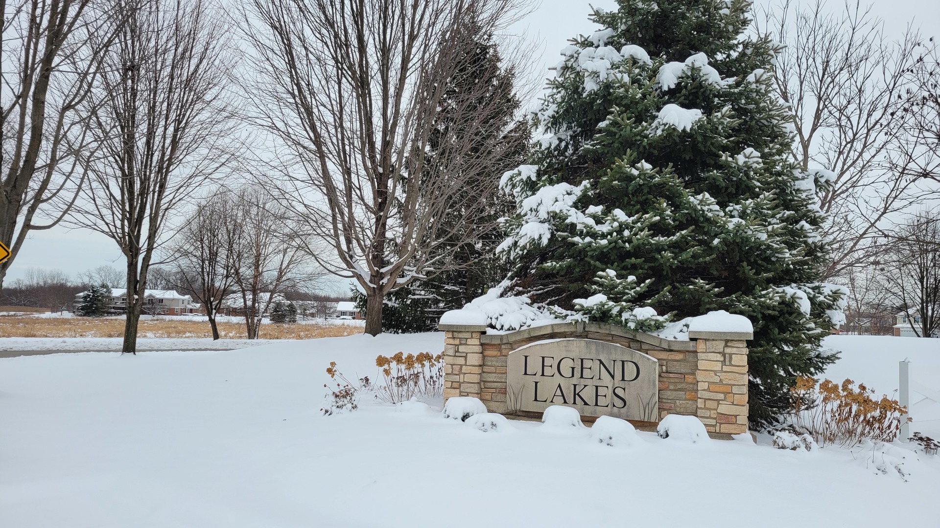 1420 Draper Road McHenry, IL 60050 - Photo 2 of 19