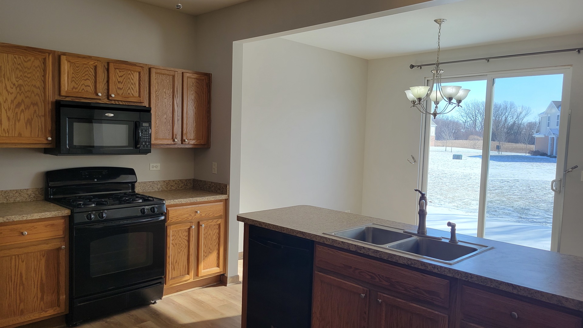 1420 Draper Road McHenry, IL 60050 - Photo 6 of 19