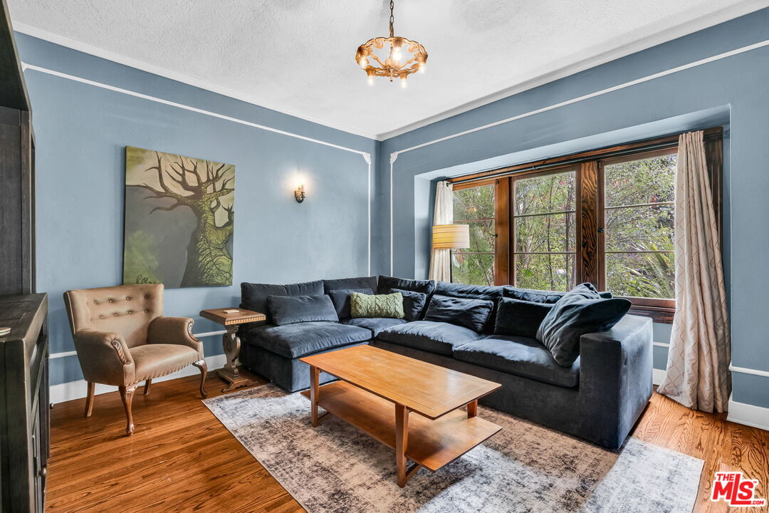 1847 Virginia Road Los Angeles, CA 90019 - Photo 23 of 65