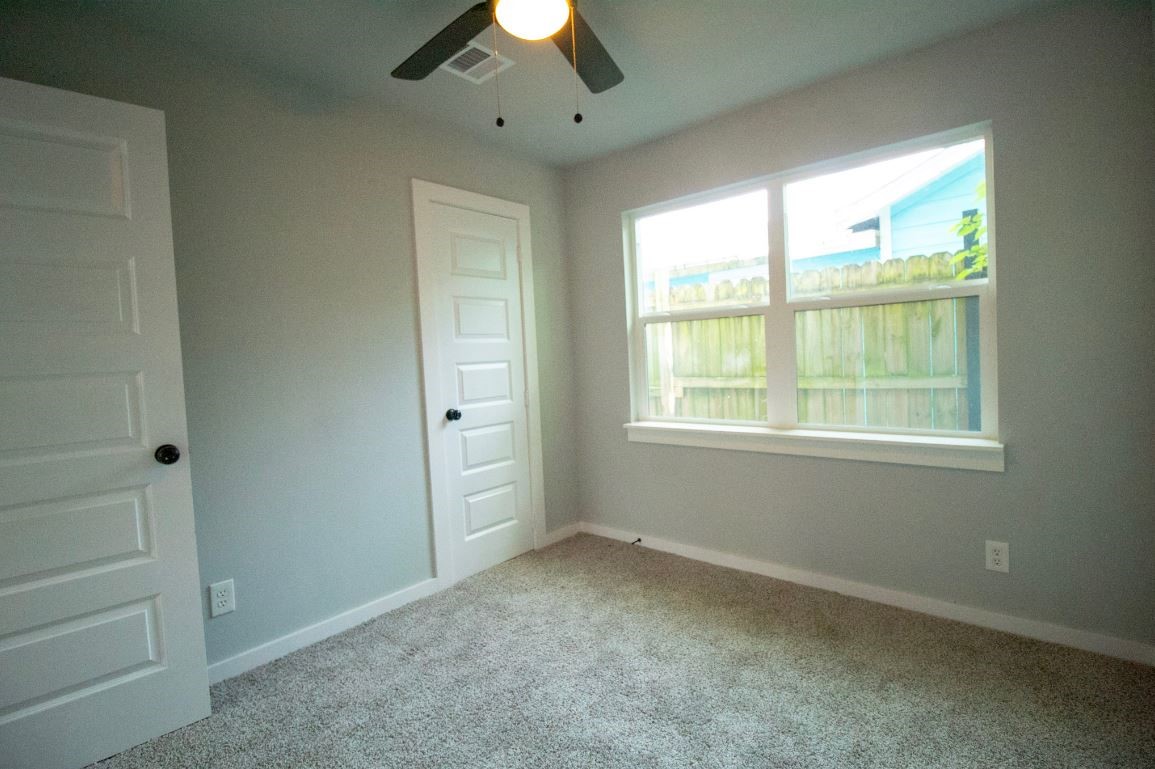 10705 Munn Street Houston, TX 77029 - Photo 8 of 11 Bedroom
