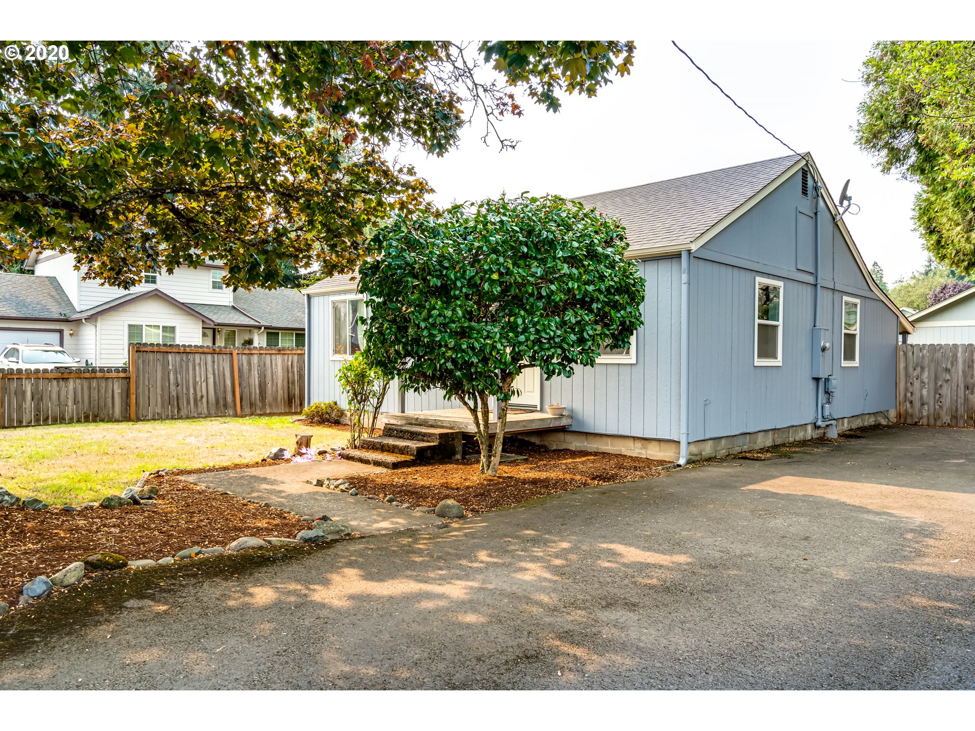 990 Echo Hollow Road Eugene, OR 97402 - Photo 3 of 25 Gallery Image 3