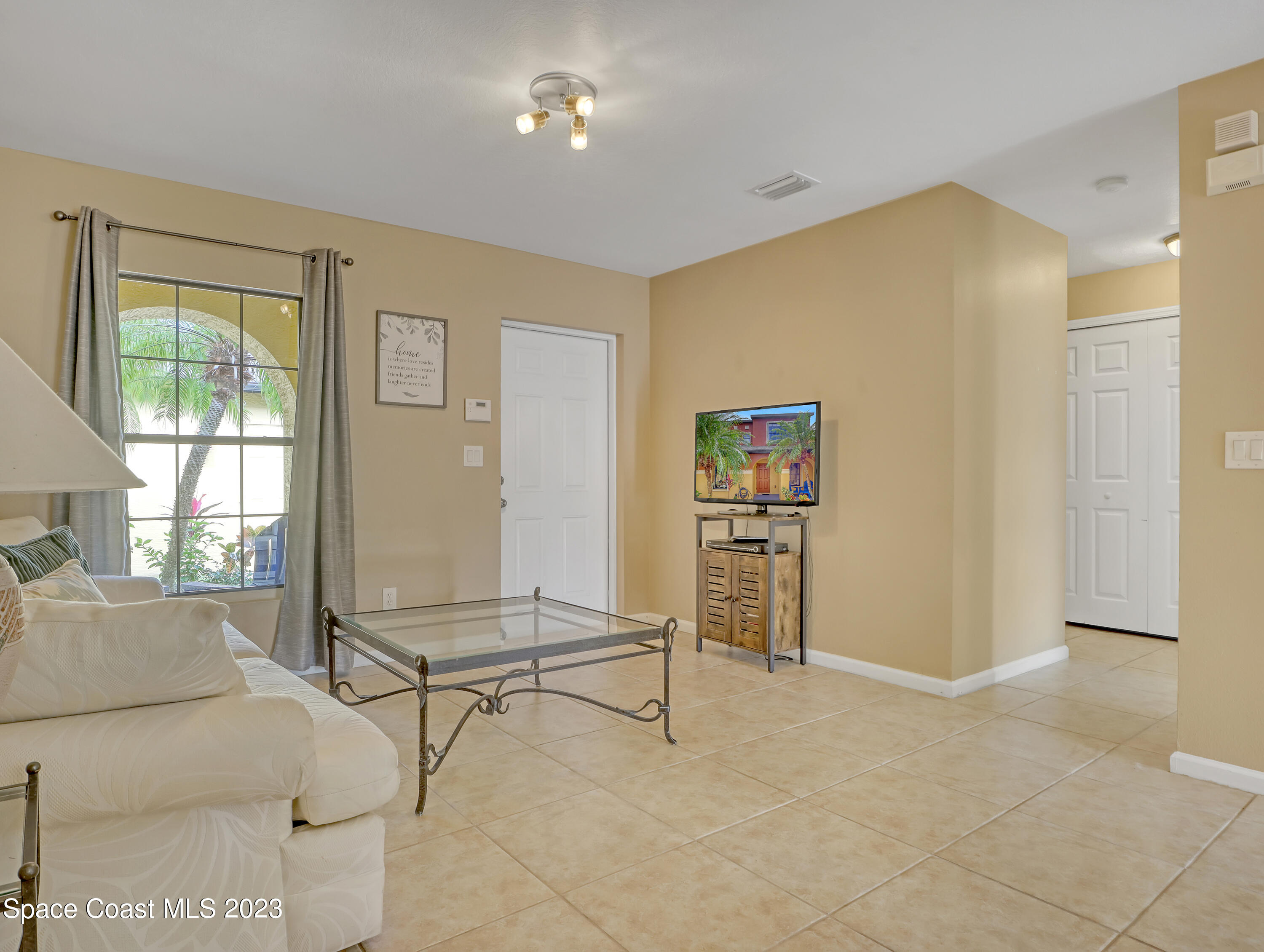 990 Luminary Circle, Unit 103 Melbourne, FL 32901 - Photo 13 of 45 990 Luminary #103 (14)