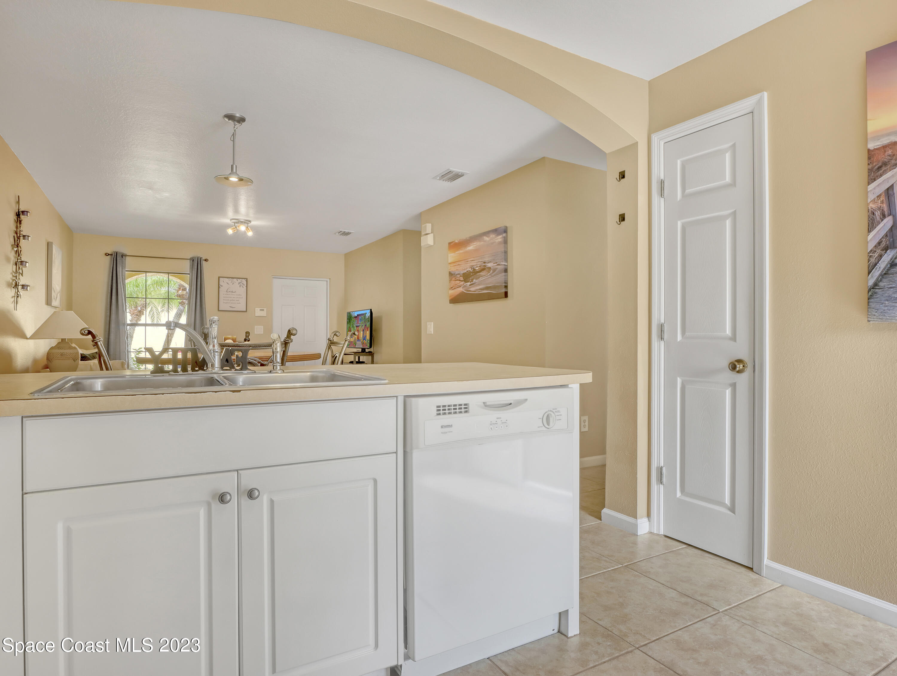 990 Luminary Circle, Unit 103 Melbourne, FL 32901 - Photo 19 of 45 990 Luminary #103 (20)