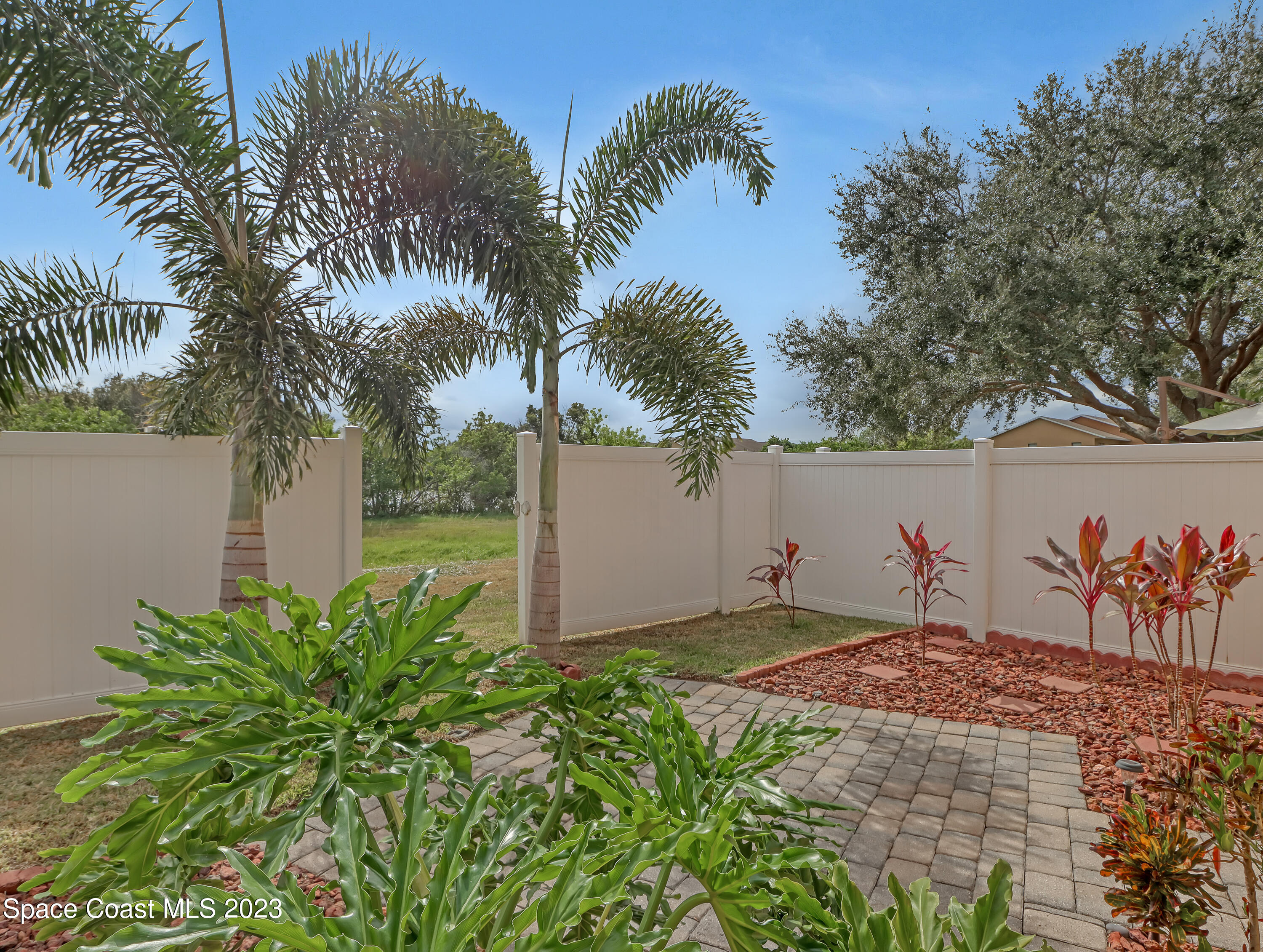990 Luminary Circle, Unit 103 Melbourne, FL 32901 - Photo 35 of 45 990 Luminary #103 (37)