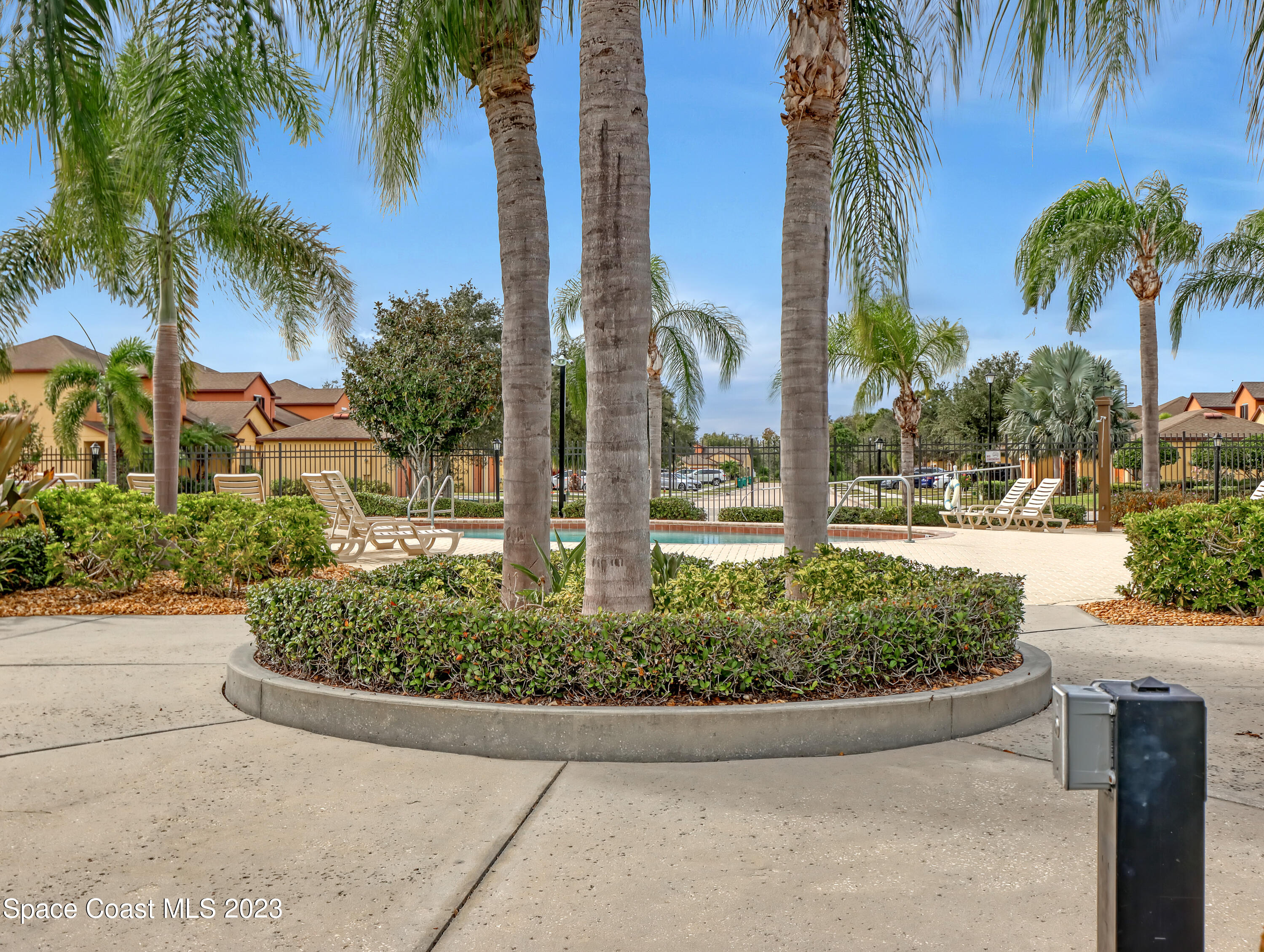 990 Luminary Circle, Unit 103 Melbourne, FL 32901 - Photo 38 of 45 990 Luminary #103 (41)