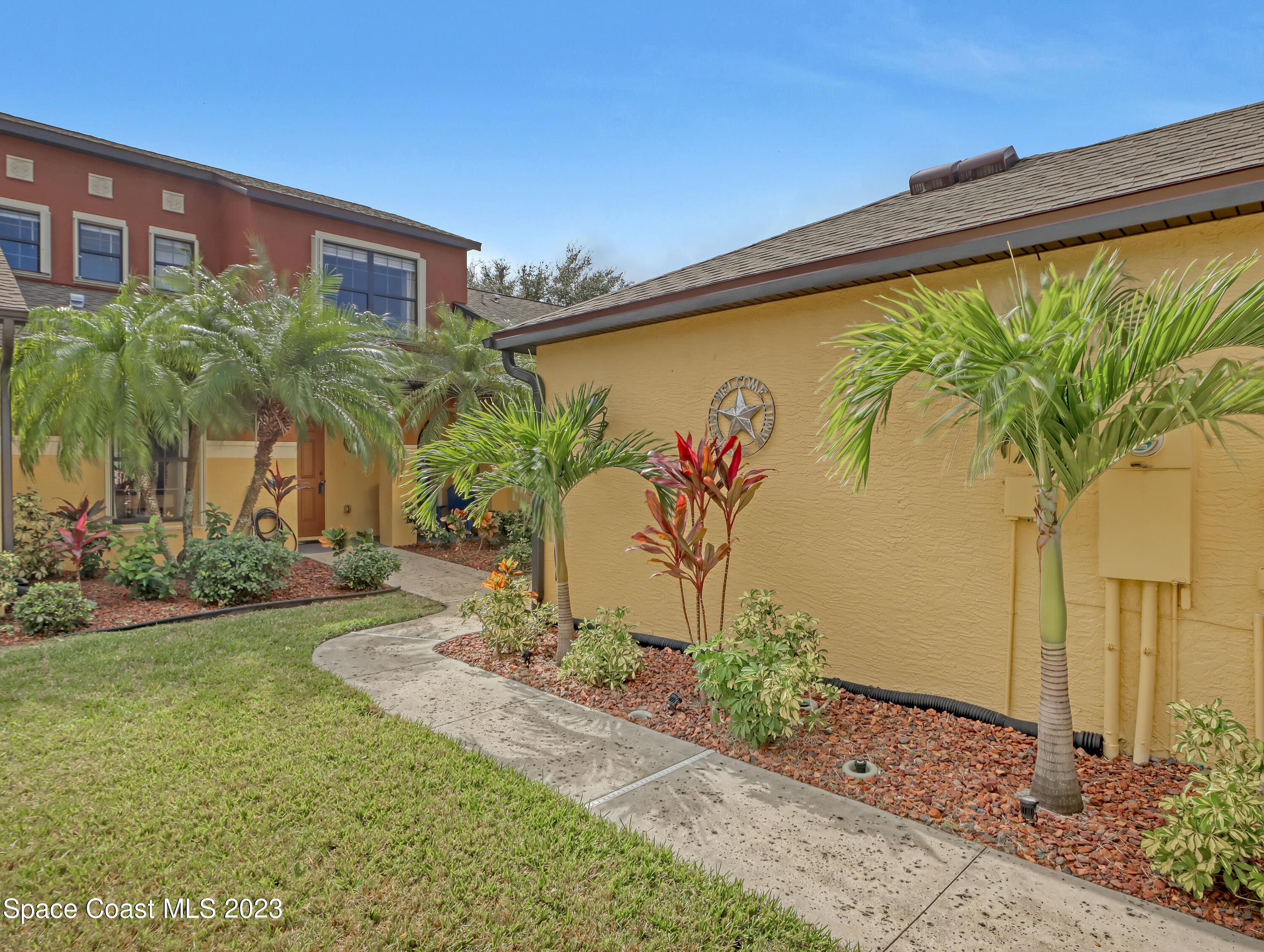 990 Luminary Circle, Unit 103 Melbourne, FL 32901 - Photo 5 of 45 990 Luminary #103 (4)