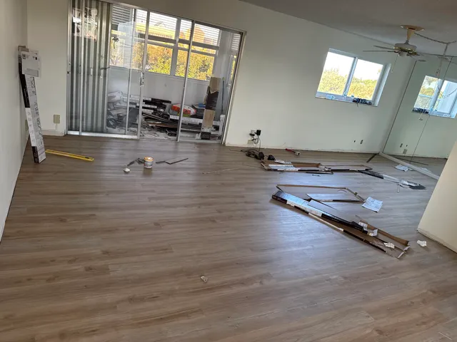 $1,600 | 725 Lori Drive, Unit 412, Palm Springs, FL 33461