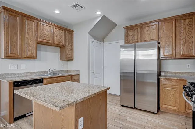 $1,950 | 684 Sumatra Place, Henderson, NV 89011