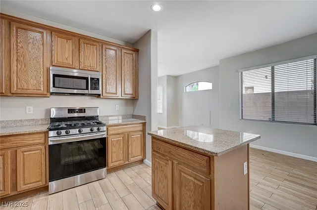 $1,950 | 684 Sumatra Place, Henderson, NV 89011