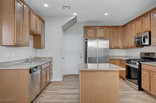 $1,950 | 684 Sumatra Place, Henderson, NV 89011