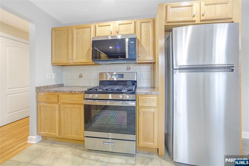 56 Woodward Avenue, Unit 2 Rutherford, NJ 07070 - Photo 16 of 18