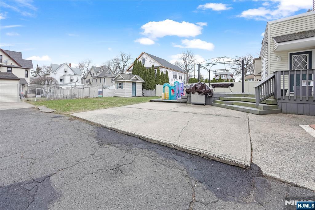 56 Woodward Avenue, Unit 2 Rutherford, NJ 07070 - Photo 3 of 18