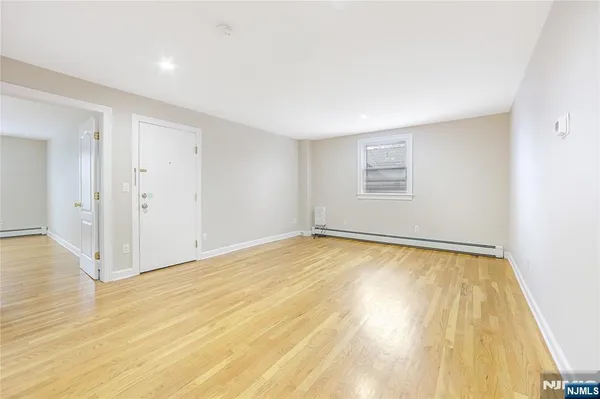 $2,500 | 56 Woodward Avenue, Unit 2, Rutherford, NJ 07070