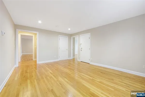 $2,500 | 56 Woodward Avenue, Unit 2, Rutherford, NJ 07070