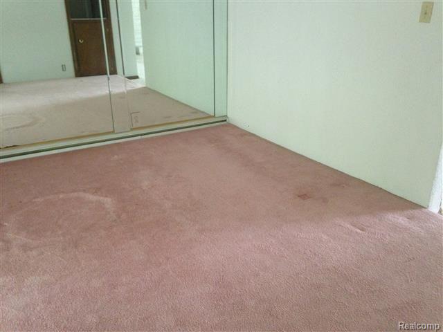 11960 Belleville Road Belleville, MI 48111 - Photo 4 of 7 7145663881.jpg