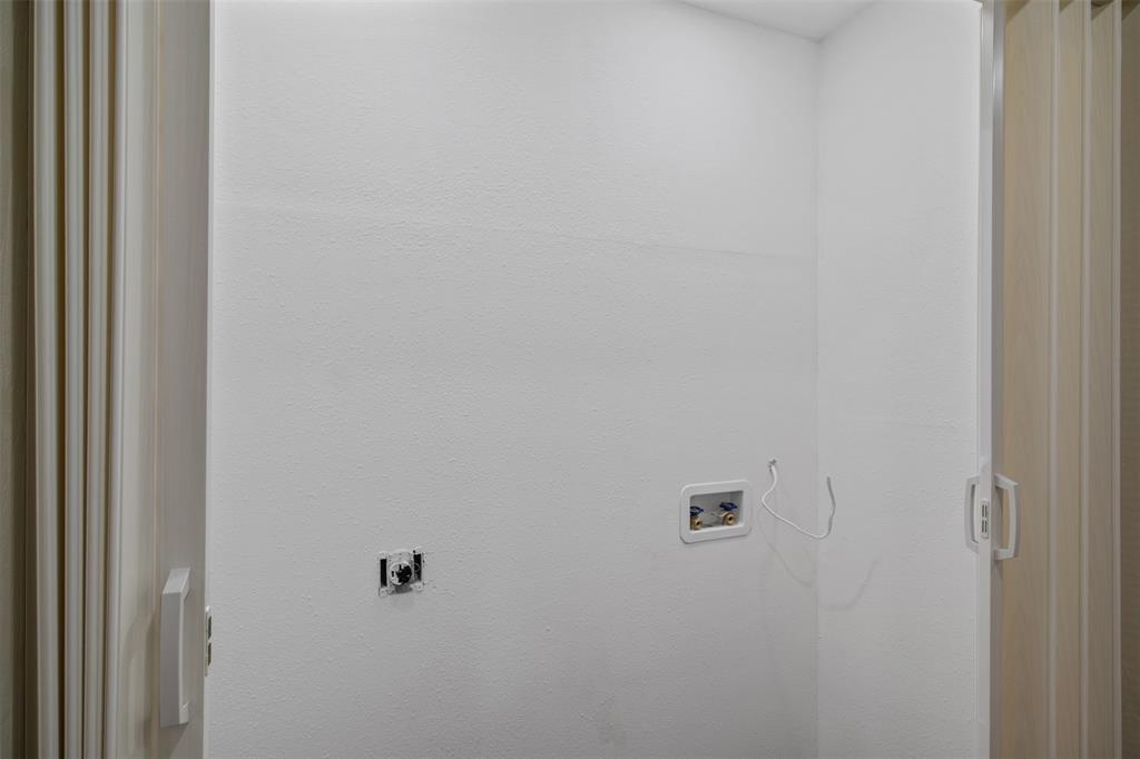 121 Circle Drive Bogata, TX 75417 - Photo 11 of 14 a close up of a shower
