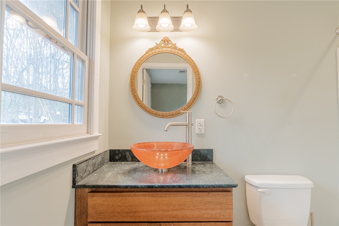 309 Woodland Way Clemson, SC 29631 - Photo 22 of 34 Second en-suite bathroom