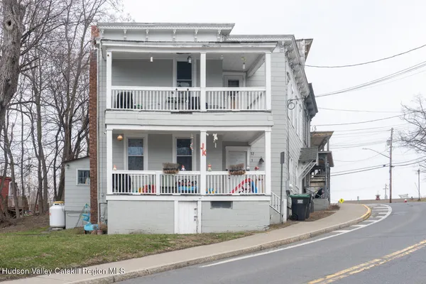 $285,000 | 52 Main Street, Philmont, NY 12534