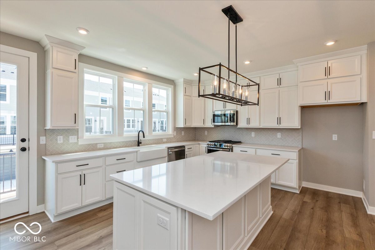 7347 Bayview Run McCordsville, IN 46055 - Photo 11 of 46