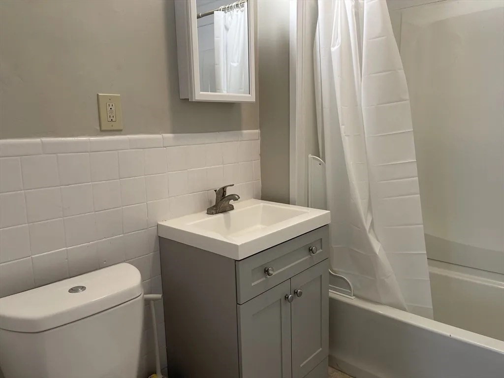 910-912 Belmont Avenue Springfield, MA 01108 - Photo 3 of 18