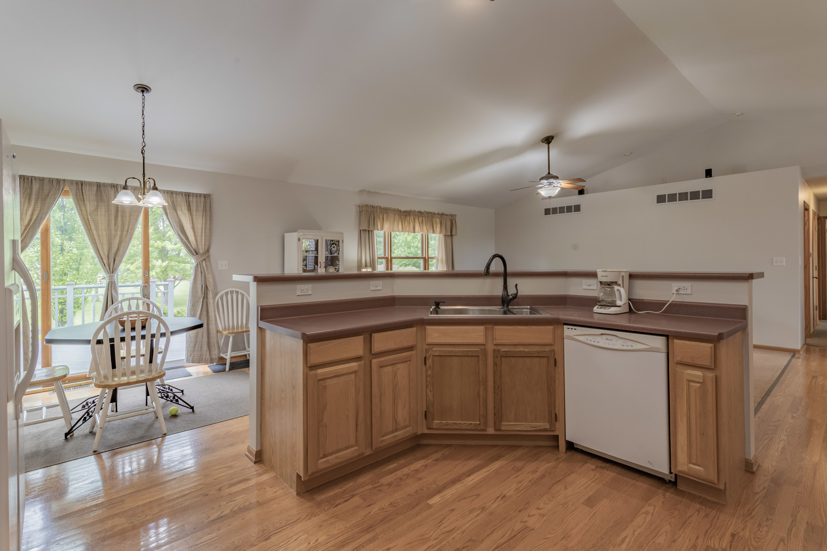 209 Lake Lida Lane Rochelle, IL 61068 - Photo 12 of 30