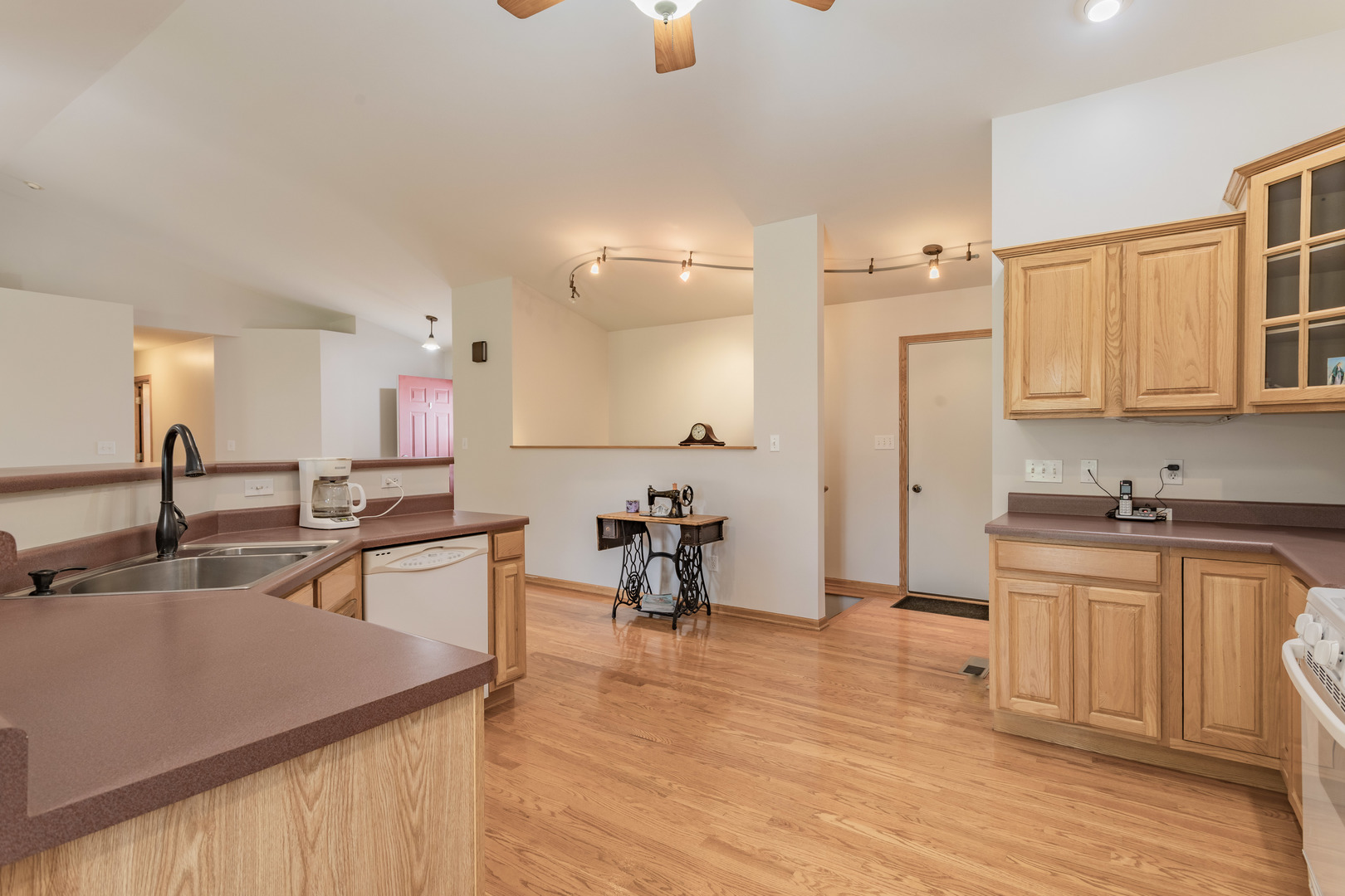 209 Lake Lida Lane Rochelle, IL 61068 - Photo 13 of 30