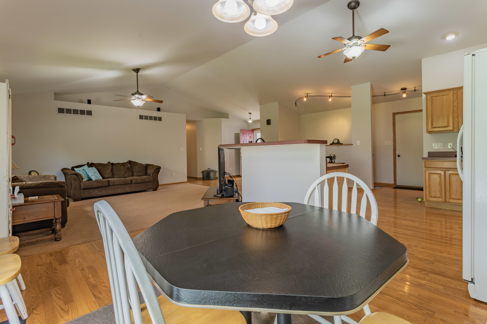 209 Lake Lida Lane Rochelle, IL 61068 - Photo 14 of 30