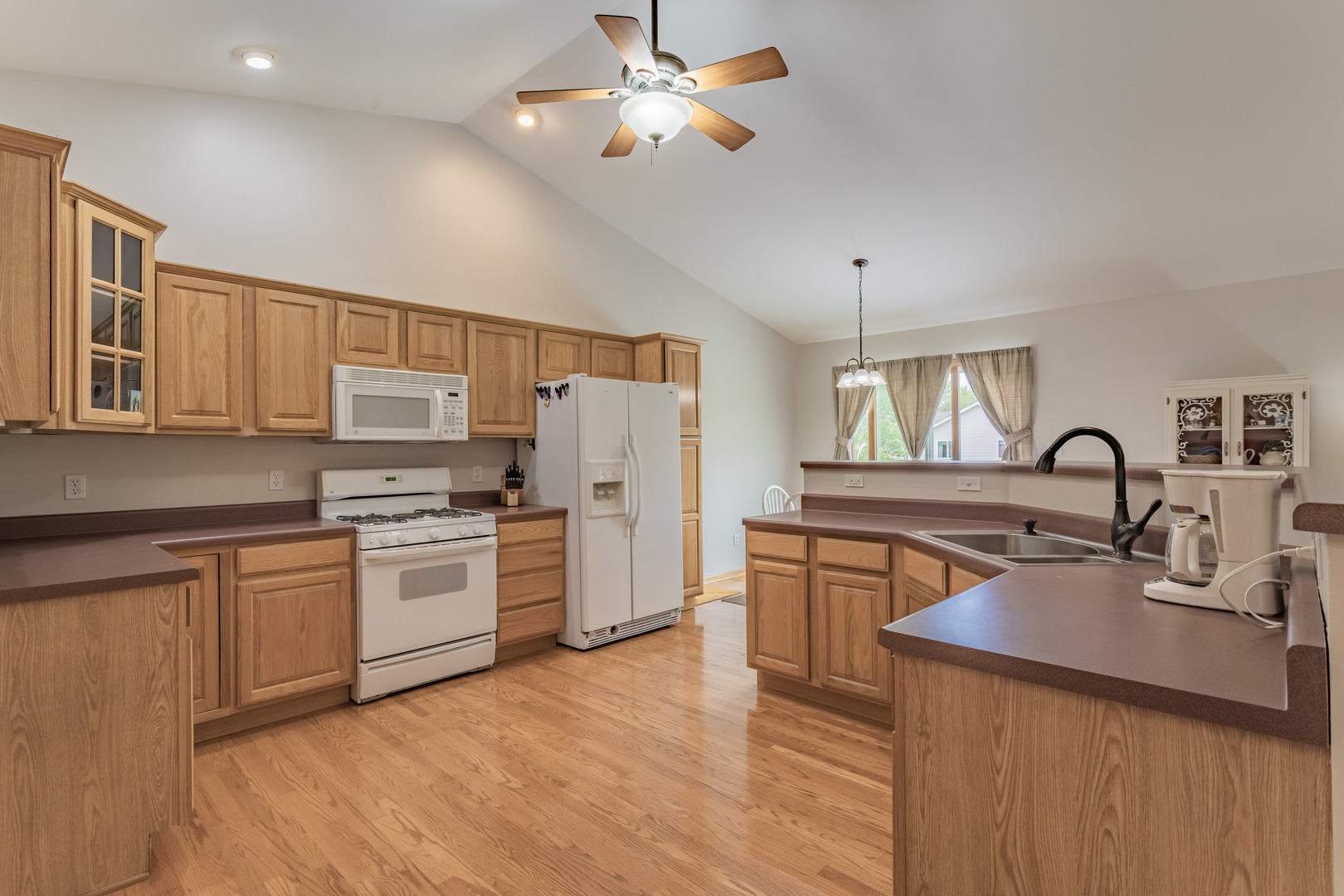209 Lake Lida Lane Rochelle, IL 61068 - Photo 10 of 30