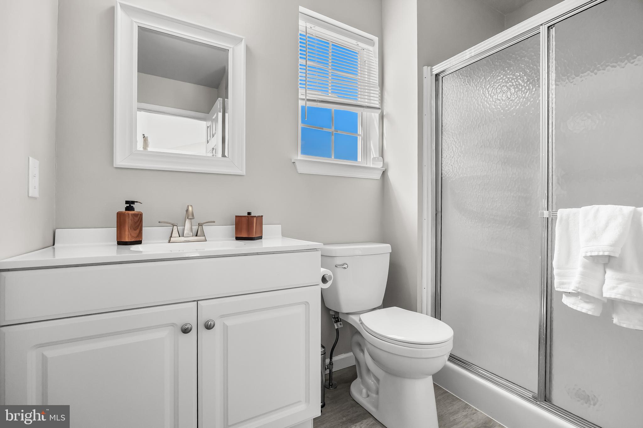 12 Madison Avenue Clementon, NJ 08021 - Photo 18 of 30 Primary Full Bathroom