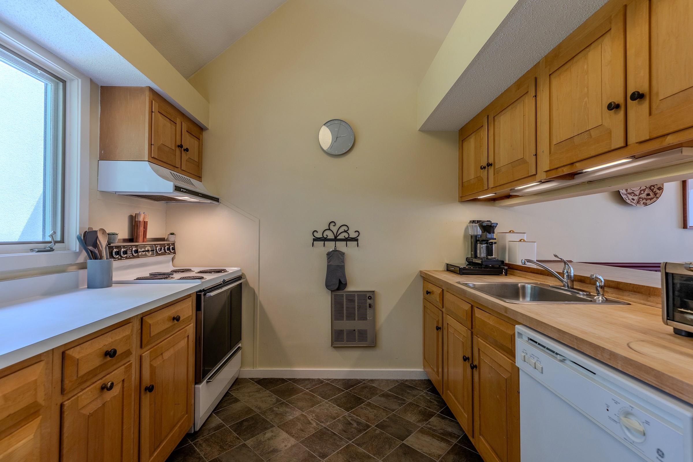 28 Styles Branch Road, Unit 305 Stratton, VT 05155 - Photo 12 of 31