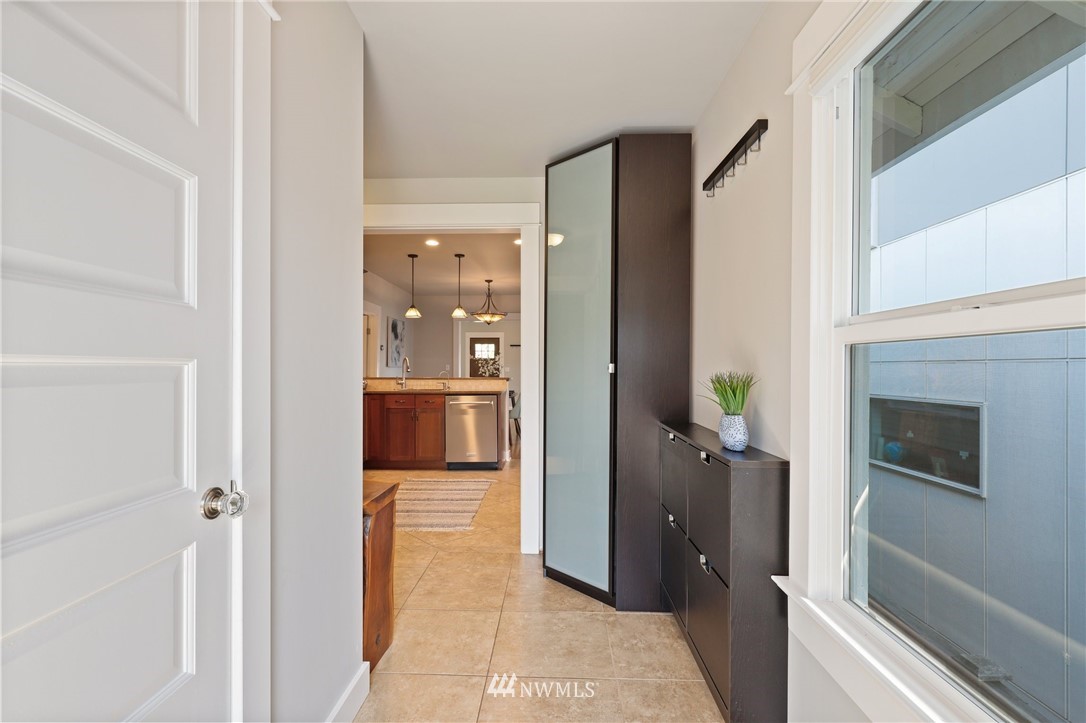 737 North 66th Street Seattle, WA 98103 - Photo 22 of 40 Gallery Image 22