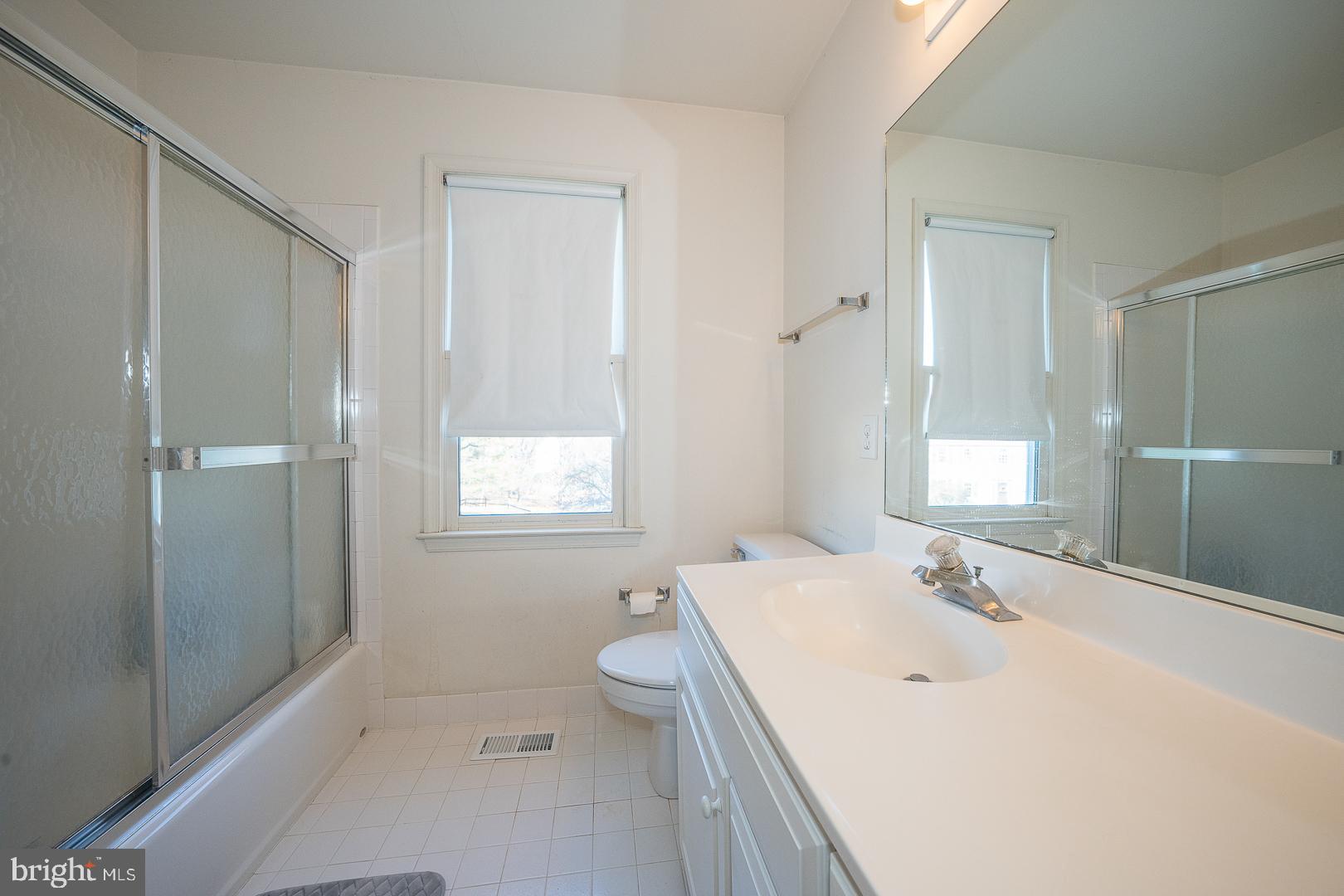 1619 Sorrell Road Malvern, PA 19355 - Photo 29 of 47 Full bath