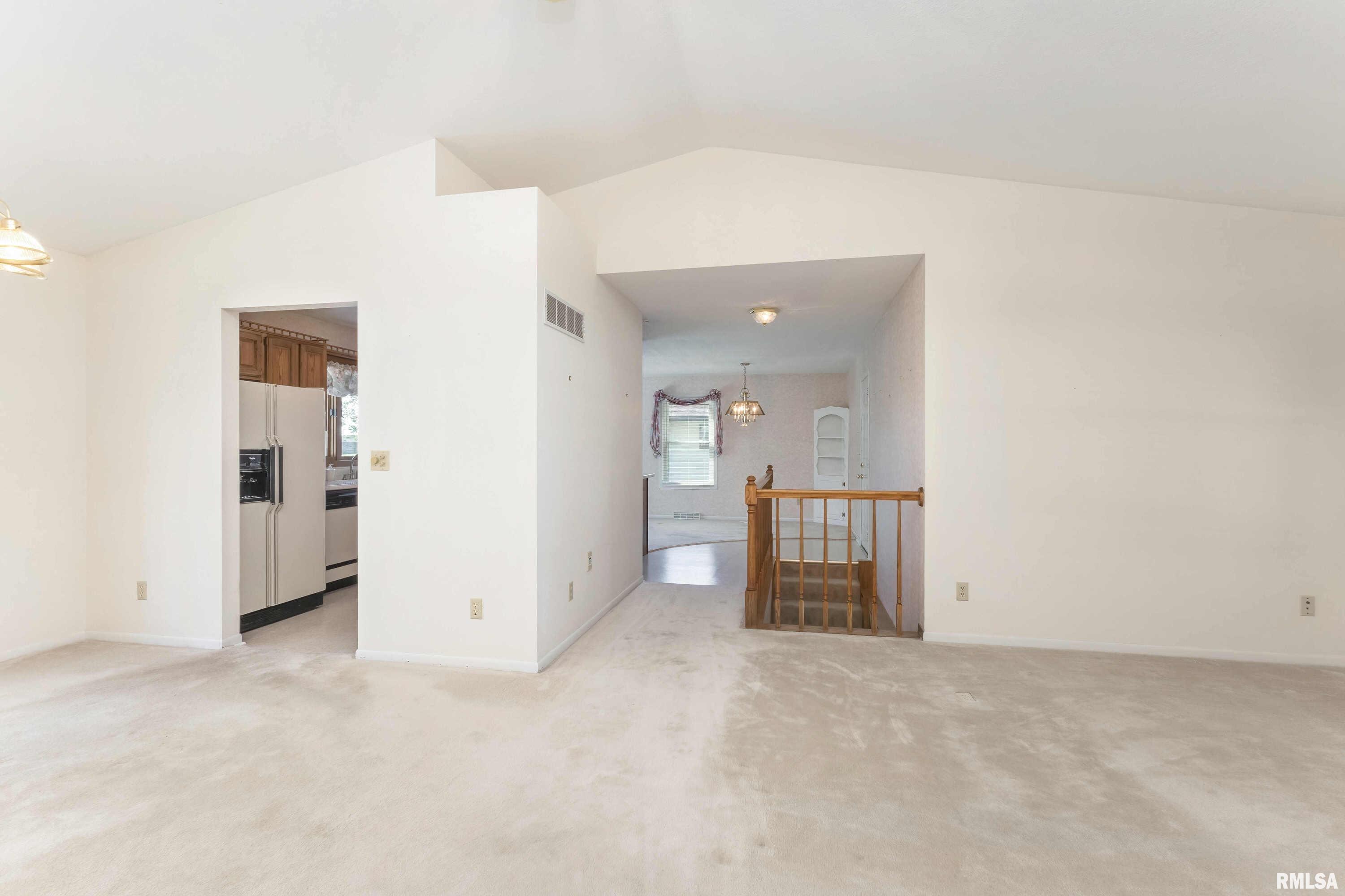 9407 Turkey Hollow Road Taylor Ridge, IL 61284 - Photo 7 of 36 Gallery Image 7